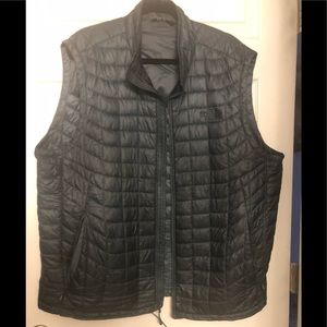 Men’s North Face Vest